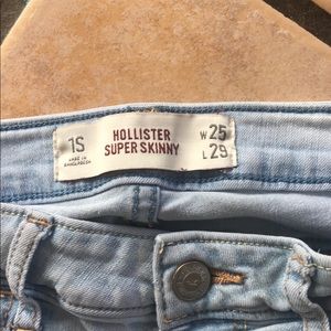 2 size 1S pairs of Hollister jeans